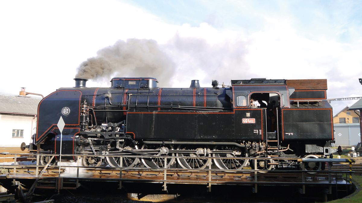 Parní lokomotiva z roku 1940 je opravena, na koleje se dostane příští rok